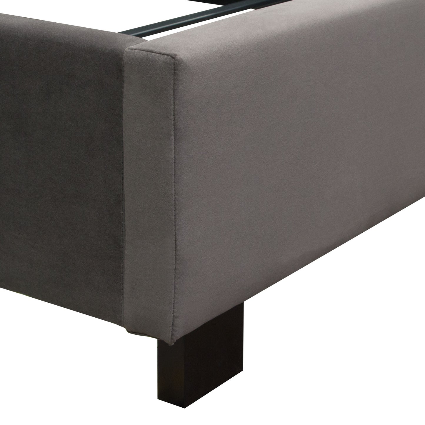 Park Avenue Eastern King Tufted Bed with Vintage Wing