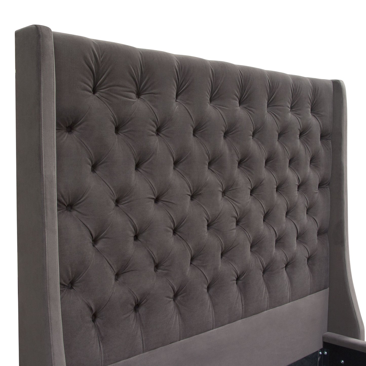 Park Avenue Eastern King Tufted Bed with Vintage Wing