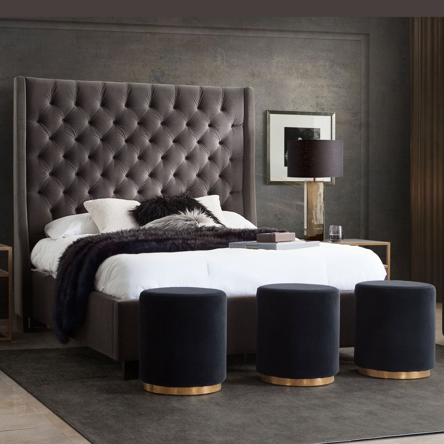Park Avenue Eastern King Tufted Bed with Vintage Wing